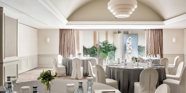 Hotel InterContinental renovates its conference rooms